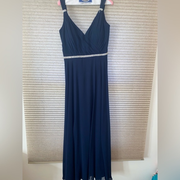 Size 8 ⭐️ALTERED BRIDESMAID DRESS - Picture 1 of 9